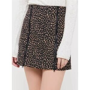 NWT Urban Outfitters Medium UO Tara Side Zip Mini Skirt Black Gold Animal Print